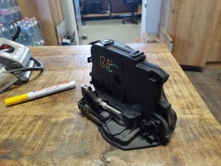 bontott BMW 3 E90 Bal első Ajtózár