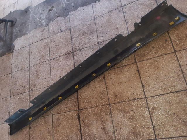 bontott BMW 3 E90 Bal első Belső Küszöb Burkolat