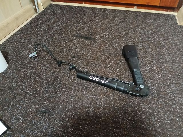 bontott BMW 3 E90 Bal első Biztonsági Öv Csat