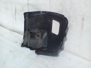 bontott BMW 3 E90 Bal első Dobbetét (Kerékjárati, Műanyag)