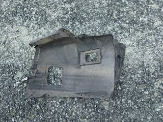 bontott BMW 3 E90 Bal első Első Dobbetét (Kerékjárati, Műanyag)