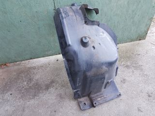 bontott BMW 3 E90 Bal első Hátsó Dobbetét (Kerékjárati, Műanyag)