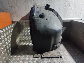 bontott BMW 3 E90 Bal első Hátsó Dobbetét (Kerékjárati, Műanyag)