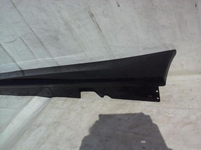 bontott BMW 3 E90 Bal első Küszöb Díszléc