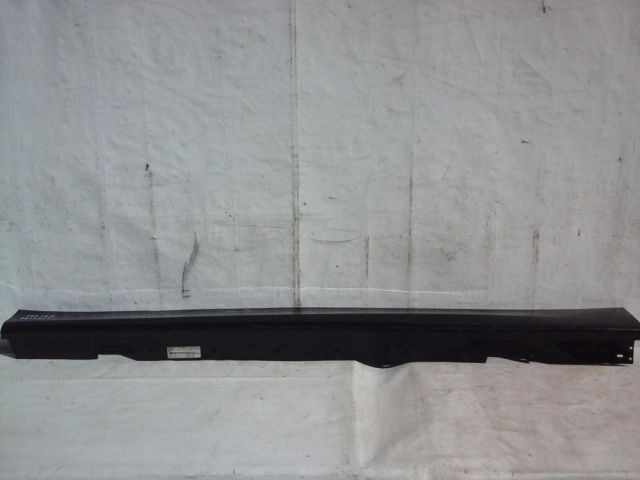 bontott BMW 3 E90 Bal első Küszöb Díszléc