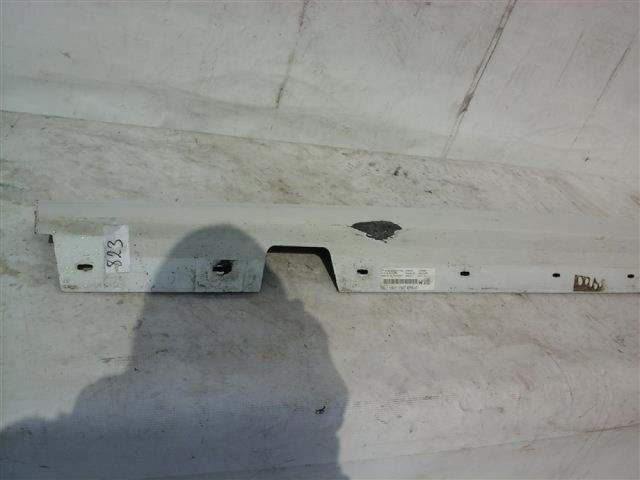 bontott BMW 3 E90 Bal első Küszöb Díszléc