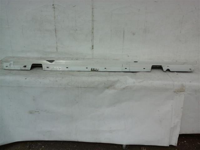 bontott BMW 3 E90 Bal első Küszöb Díszléc