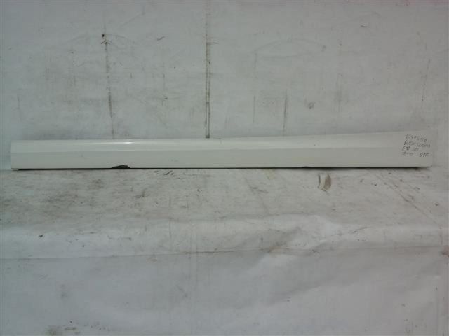 bontott BMW 3 E90 Bal első Küszöb Díszléc