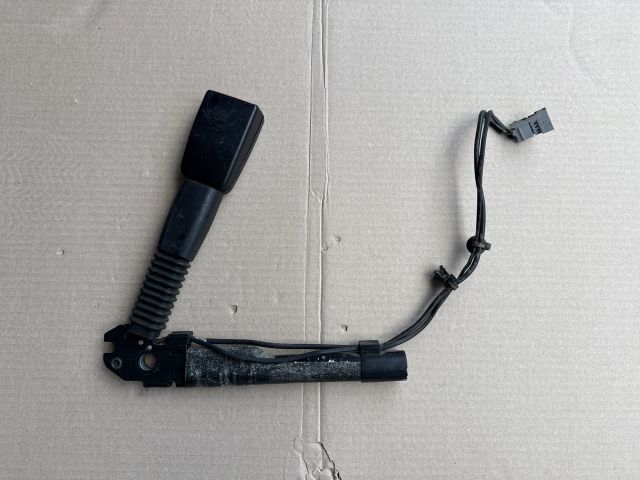 bontott BMW 3 E90 Bal első Övfeszítő