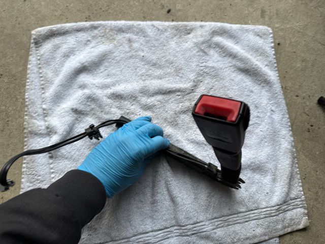 bontott BMW 3 E90 Bal első Övfeszítő