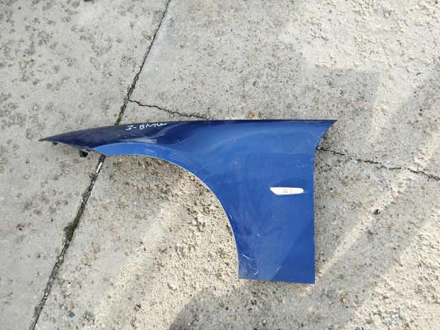 bontott BMW 3 E90 Bal első Sárvédő
