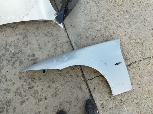 bontott BMW 3 E90 Bal első Sárvédő