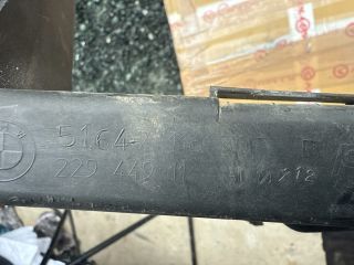 bontott BMW 3 E90 Bal Fényszóró Lámpakeret