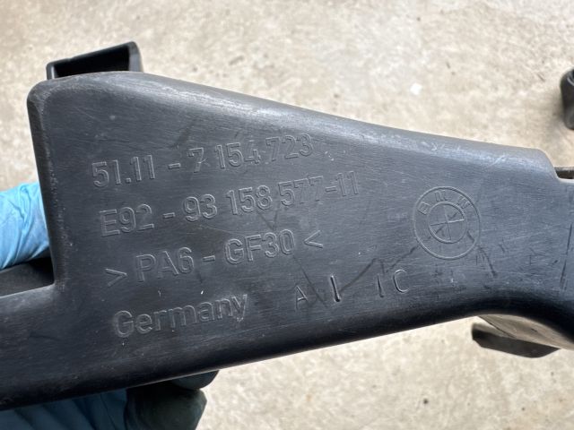 bontott BMW 3 E90 Bal Fényszóró Tartó