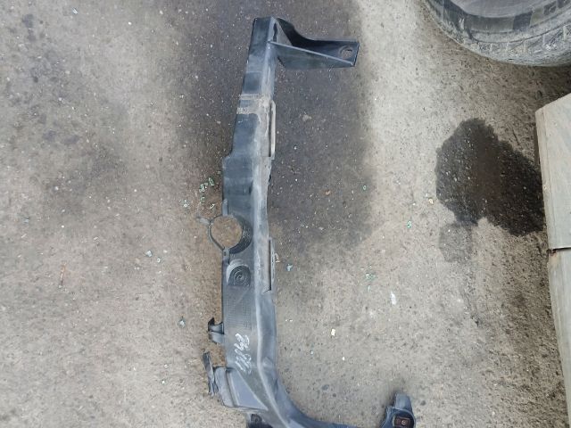 bontott BMW 3 E90 Bal Fényszóró Tartó