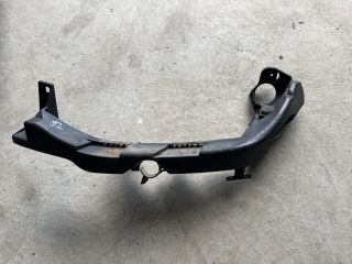 bontott BMW 3 E90 Bal Fényszóró Tartó