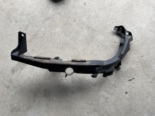 bontott BMW 3 E90 Bal Fényszóró Tartó