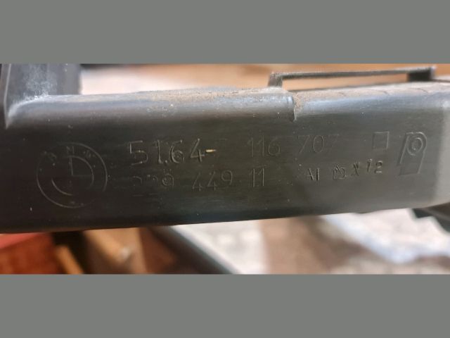 bontott BMW 3 E90 Bal Fényszóró Tartó