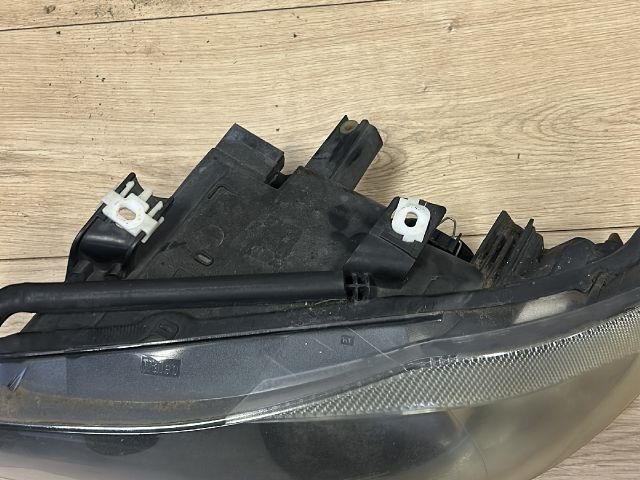 bontott BMW 3 E90 Bal Fényszóró