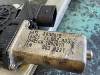 bontott BMW 3 E90 Bal hátsó Ablakemelő Szerkezet (Elektromos)