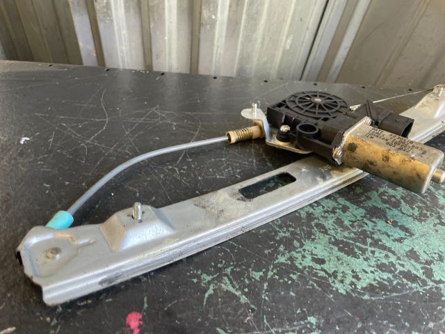 bontott BMW 3 E90 Bal hátsó Ablakemelő Szerkezet (Elektromos)