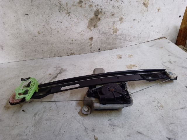 bontott BMW 3 E90 Bal hátsó Ablakemelő Szerkezet (Elektromos)