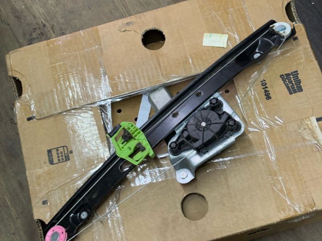 bontott BMW 3 E90 Bal hátsó Ablakemelő Szerkezet (Elektromos)