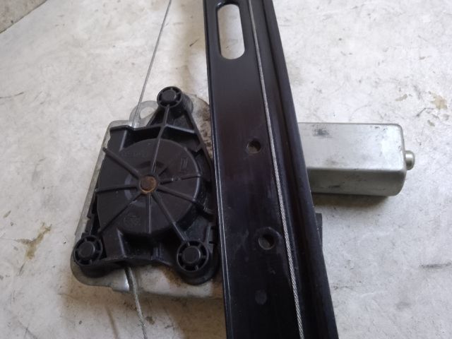 bontott BMW 3 E90 Bal hátsó Ablakemelő Szerkezet (Elektromos)