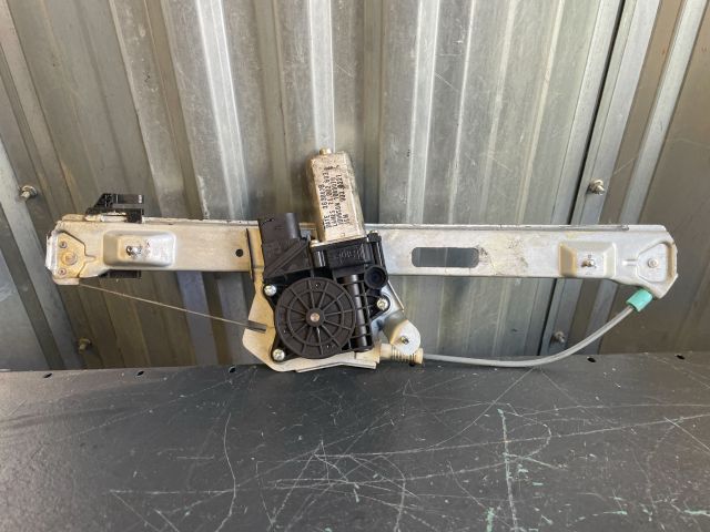 bontott BMW 3 E90 Bal hátsó Ablakemelő Szerkezet (Elektromos)