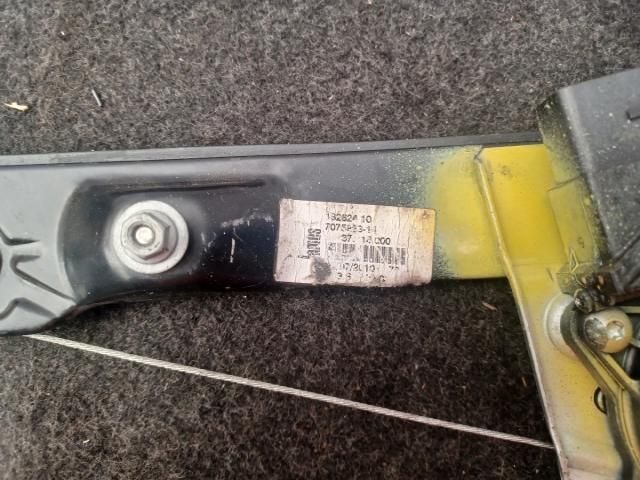 bontott BMW 3 E90 Bal hátsó Ablakemelő Szerkezet (Elektromos)