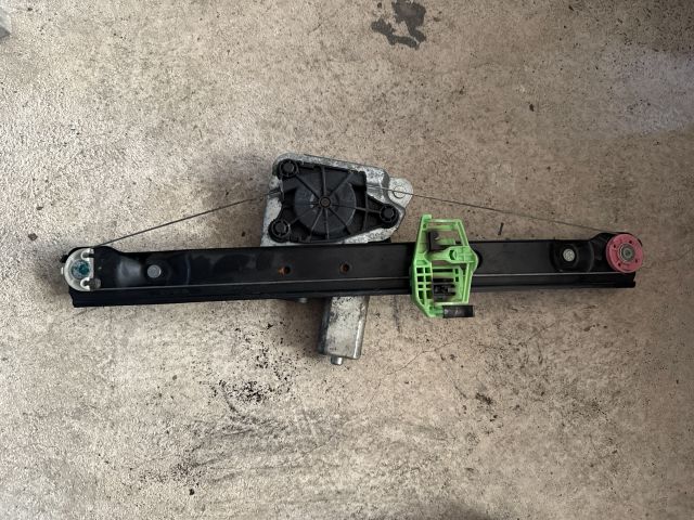 bontott BMW 3 E90 Bal hátsó Ablakemelő Szerkezet (Elektromos)