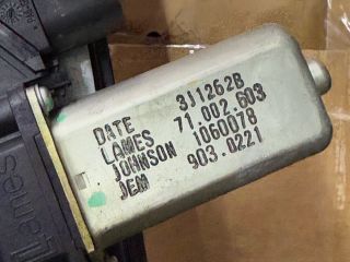 bontott BMW 3 E90 Bal hátsó Ablakemelő Szerkezet (Elektromos)