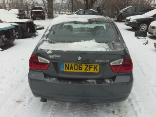 bontott BMW 3 E90 Bal hátsó Ajtó (Részeivel)