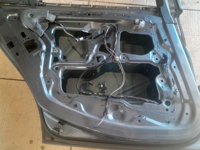 bontott BMW 3 E90 Bal hátsó Ajtó (Üres lemez)