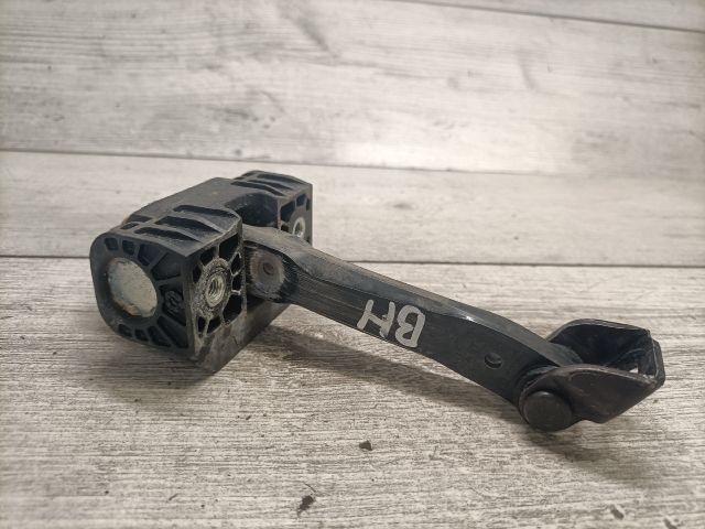 bontott BMW 3 E90 Bal hátsó Ajtóhatároló