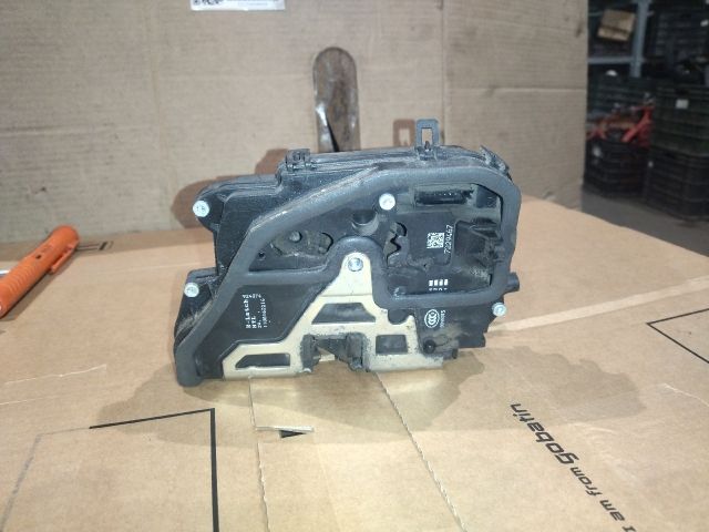 bontott BMW 3 E90 Bal hátsó Ajtózár