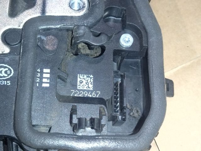 bontott BMW 3 E90 Bal hátsó Ajtózár