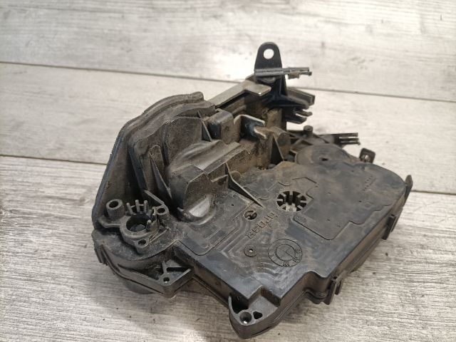 bontott BMW 3 E90 Bal hátsó Ajtózár