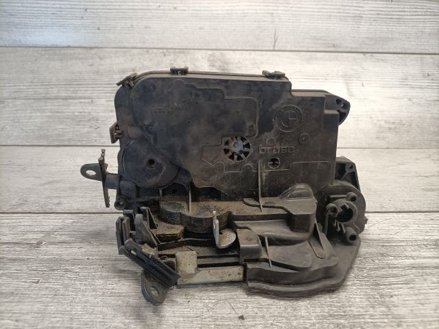 bontott BMW 3 E90 Bal hátsó Ajtózár