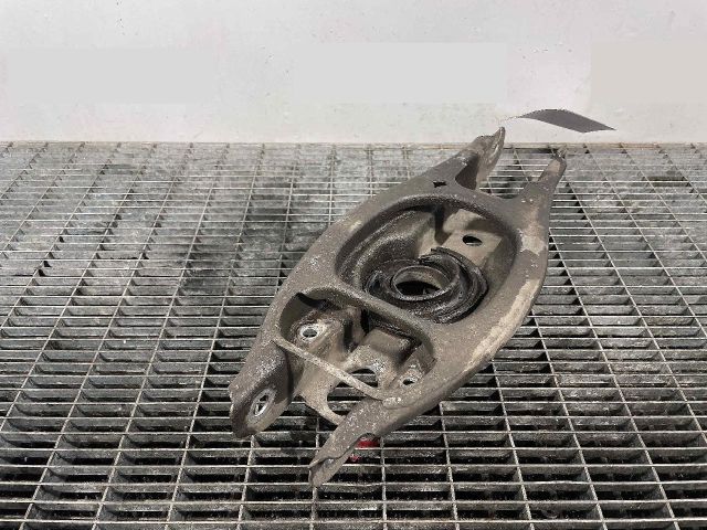 bontott BMW 3 E90 Bal hátsó Alsó Lengőkar