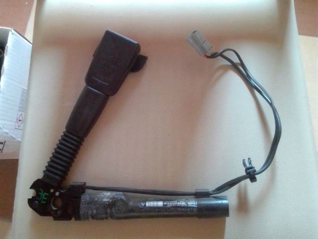 bontott BMW 3 E90 Bal hátsó Biztonsági Öv Csat