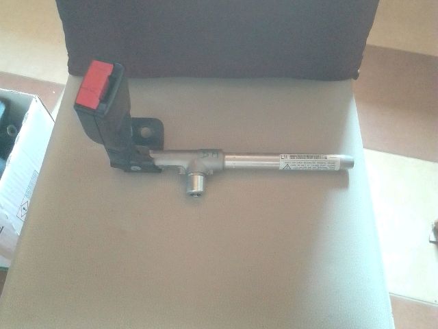 bontott BMW 3 E90 Bal hátsó Biztonsági Öv Csat