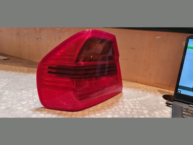 bontott BMW 3 E90 Bal Hátsó Lámpa