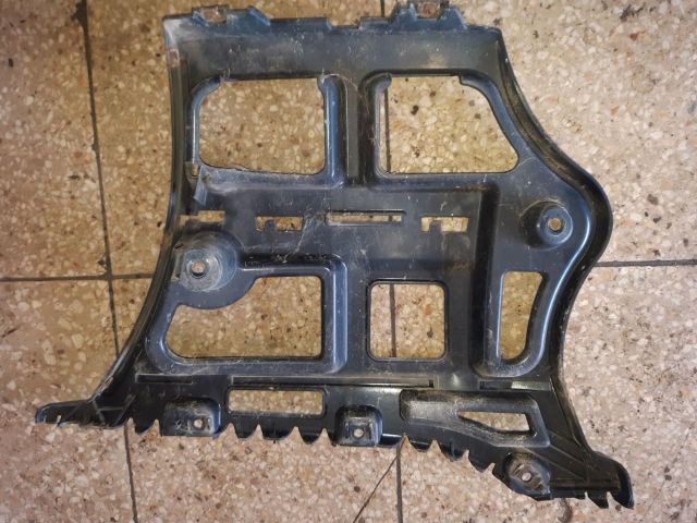 bontott BMW 3 E90 Bal hátsó Lökhárító Tartó (Műanyag)