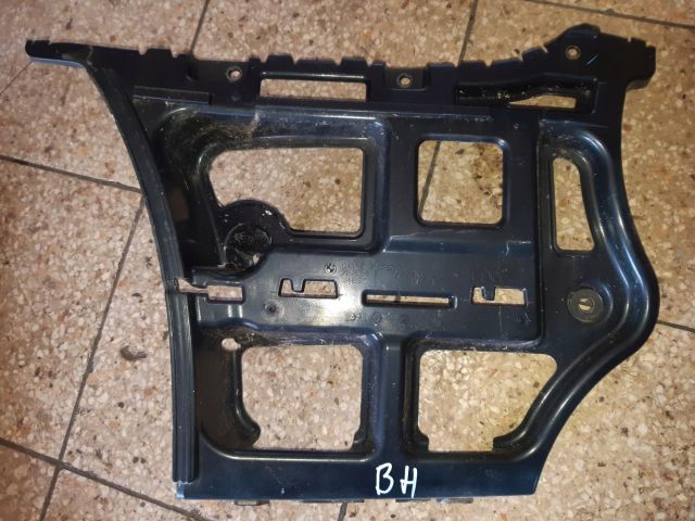 bontott BMW 3 E90 Bal hátsó Lökhárító Tartó (Műanyag)