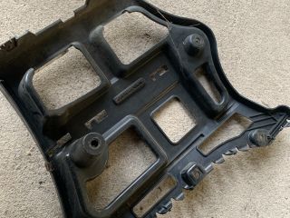 bontott BMW 3 E90 Bal hátsó Oldal Lökhárító Tartó (Műanyag)