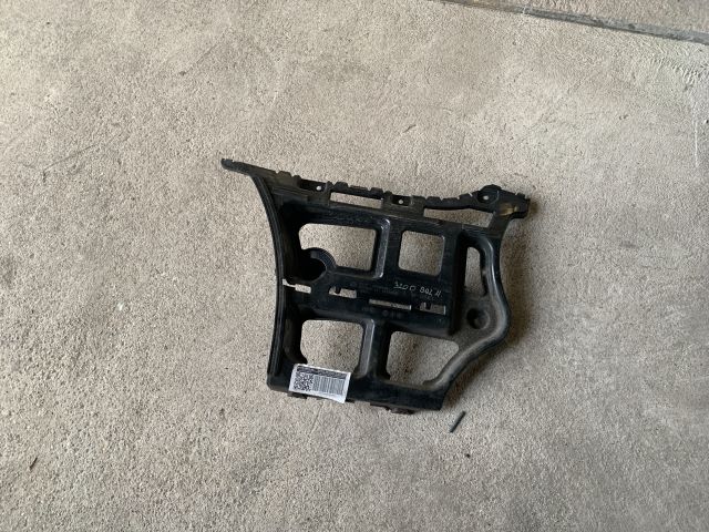 bontott BMW 3 E90 Bal hátsó Oldal Lökhárító Tartó (Műanyag)