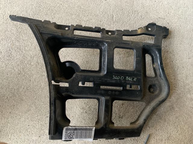 bontott BMW 3 E90 Bal hátsó Oldal Lökhárító Tartó (Műanyag)