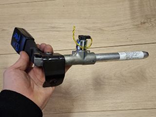 bontott BMW 3 E90 Bal hátsó Övfeszítő