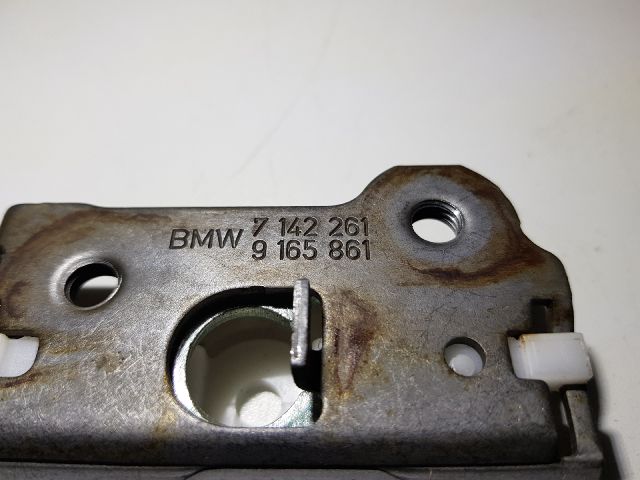 bontott BMW 3 E90 Bal hátsó Ülés Rögzítő